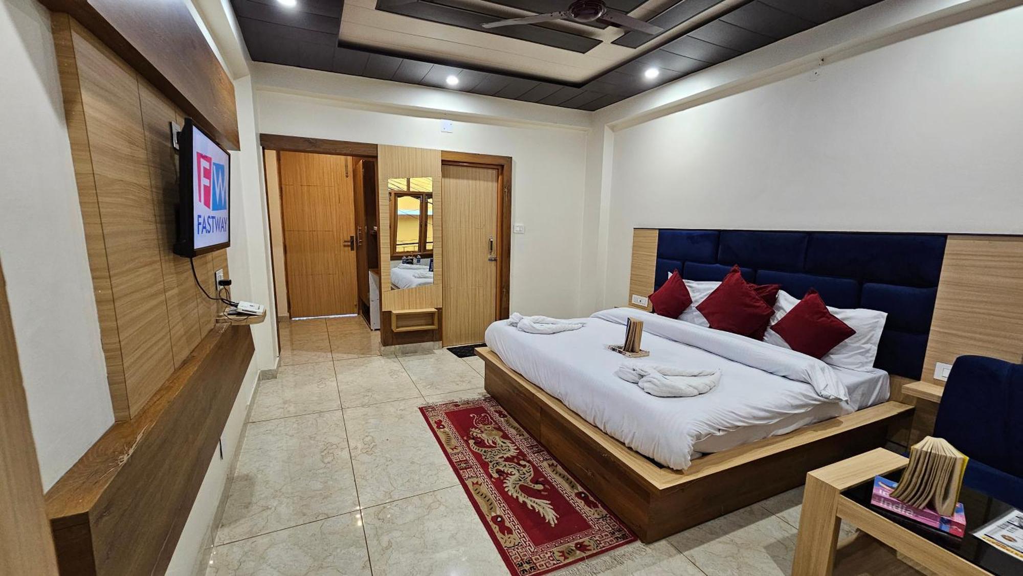 Green View Hotel And Restaurant McLeod Ganj Exteriör bild