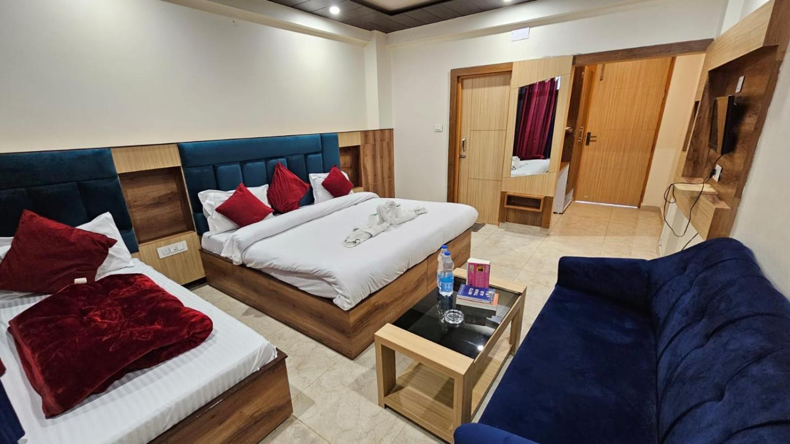 Green View Hotel And Restaurant McLeod Ganj Exteriör bild